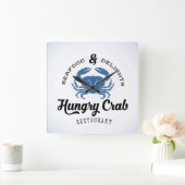 おなかがすいたカニのレストランのポスター スクエア壁時計 (ホーム)