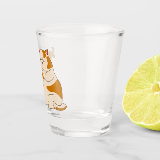 おなかの太った離れ猫が一人で  ショットグラス (右)