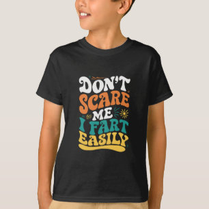 おならが漏れやすいからびっくりさせないでね おもしろい引用 Tシャツ