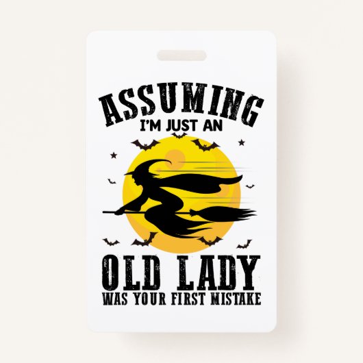 おばあさんが最初の魔女だとしたら バッジ (正面)