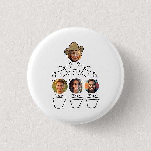 おばあちゃんおもしろいの孫の写真 缶バッジ (正面)