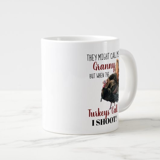 おばあちゃんおもしろいワイルドターキー狩りマグ ジャンボコーヒーマグカップ (正面右)
