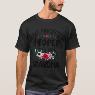 おばあちゃんお気に入りのの花と呼ばれる女性 Tシャツ