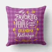 おばあちゃんお気に入りのをパープルギンガムと呼ぶ クッション (裏面)