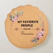 おばあちゃんお気に入りの枕と呼ばれてる ラウンドクッション (裏面)