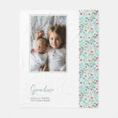 おばあちゃんかわいらしパーソナライズされたピンク緑の花 フリースブランケット (正面)