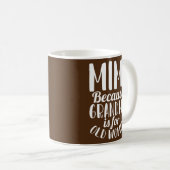 おばあちゃんがおばあちゃんだからミおもしろいミ コーヒーマグカップ (正面右)