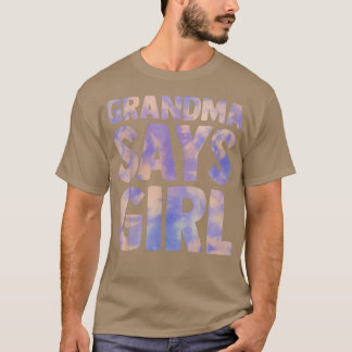 おばあちゃんが女の子が妊娠を発表すると言う Tシャツ