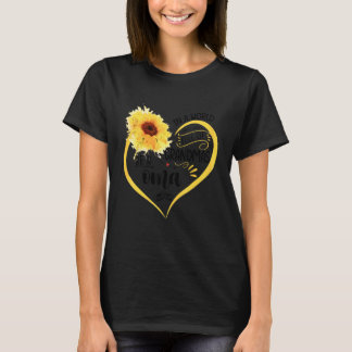 おばあちゃんだらけの世界でおばあちゃんらしく輝こう Tシャツ
