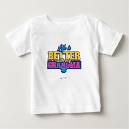 おばあちゃんとの暮らしは良い ベビーTシャツ