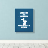 おばあちゃんと孫に折れない絆 キャンバスプリント (インサイチュ (ウッドフロア))