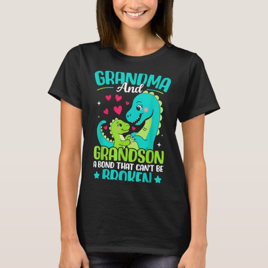 おばあちゃんと孫の絆は壊れない D Tシャツ (正面)