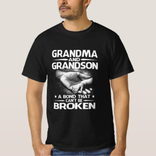 おばあちゃんと孫は壊せない絆 Tシャツ