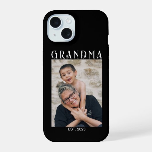 おばあちゃんになった記念のフォトギフト iPhone 15ケース (裏面)