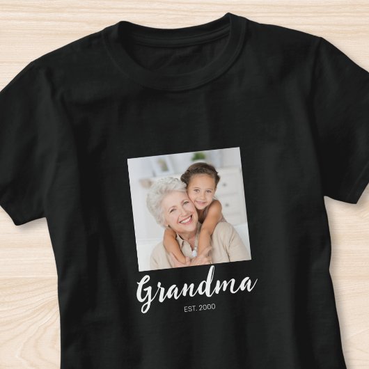 おばあちゃんになりましたスクリプトフォト Tシャツ