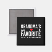 おばあちゃんに可愛がられるお孫さん マグネット (正面/裏面)