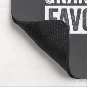 おばあちゃんのお気に入りの孫　面白い子供　お孫さん マウスパッド (コーナー)