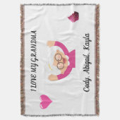 「おばあちゃんのことが大好き」子どもの名前の毛布を投げる。 スローブランケット (正面縦)