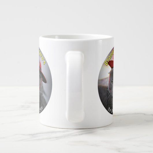 おばあちゃんのような老猫のニッペマグ ジャンボコーヒーマグカップ (裏面)