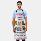 おばあちゃんのキッチンフラワー |カスタム6枚の写真と名前 エプロン (着用した状態)