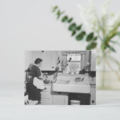 おばあちゃんのキッチン – ヴィンテージ ポストカード (スタンド正面)