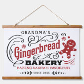 おばあちゃんのジンジャーパンベーカリー 吊り下げ型タペストリー (正面)