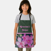 おばあちゃんのヘルパー明るいピンクの花の写真フローラ エプロン (インサイチュ)