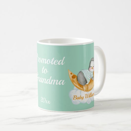 おばあちゃんのベビーペンギンコーヒーマグに昇格かわいい コーヒーマグカップ (正面右)