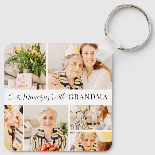 おばあちゃんの写真コラージュモダンで私たちの思い出 キーホルダー (裏面)
