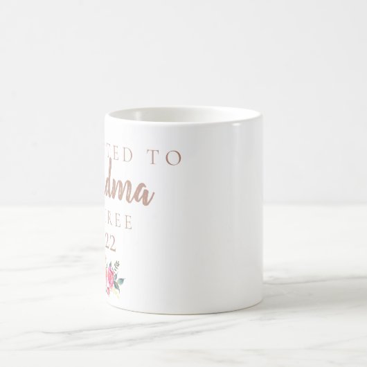 おばあちゃんの妊娠の発表#子供 コーヒーマグカップ (中央)