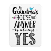 おばあちゃんの家では答えは常にYes!ポステ マグネット (縦)