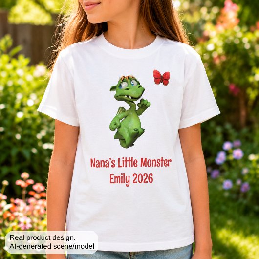 おばあちゃんの小さなモンスター カスタムお孫さんの名前 Tシャツ