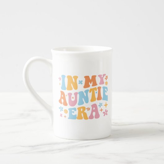 おばあちゃんの時代に ボーンチャイナマグカップ (左)