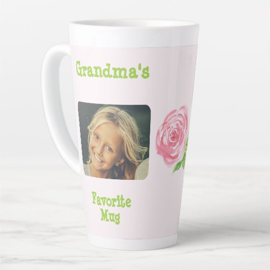おばあちゃんの水彩バラキッズフォト カフェラテマグ (左アングル)
