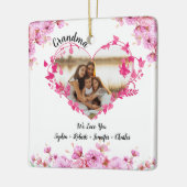 おばあちゃんの花ハート |グランドキッズの名前と写真 セラミックオーナメント (左)