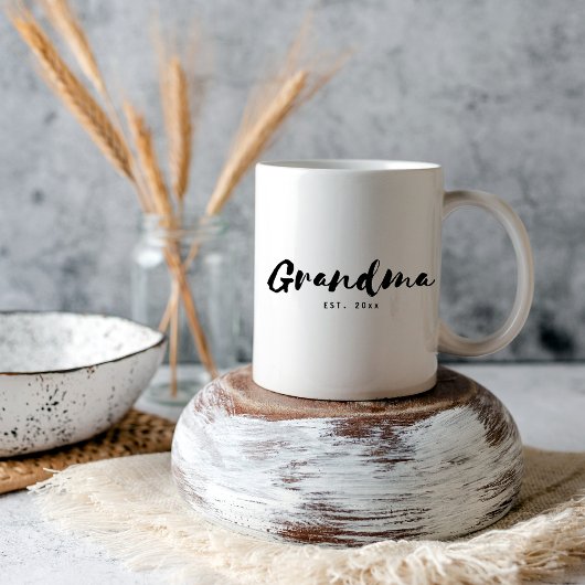 おばあちゃんの設立された年のミニマリスト ツートーンマグカップ