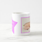 おばあちゃんの輝くスターピンクの生まれたばかりのベビー写真 コーヒーマグカップ (中央)