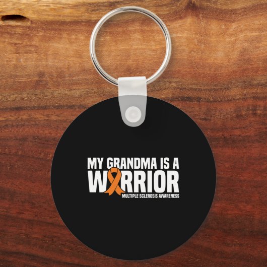 おばあちゃんは戦士で多発性硬化症の人々が待ち受けている キーホルダー (正面)