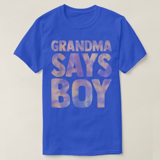 おばあちゃんは男の子のジェンダーが妊娠の発表を明らかにしていると言う Tシャツ (デザイン正面)
