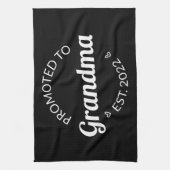 おばあちゃんエストに昇格。2022 I キッチンタオル (縦)