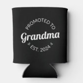 おばあちゃんエストに昇格。2024 I 缶クーラー (裏面)