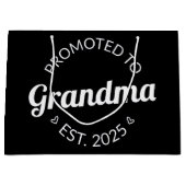 おばあちゃんエストに昇格。2025 I ラージペーパーバッグ (正面)