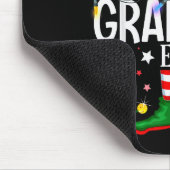 おばあちゃんエルフのクリスマス家族パジャマパーティー マウスパッド (コーナー)