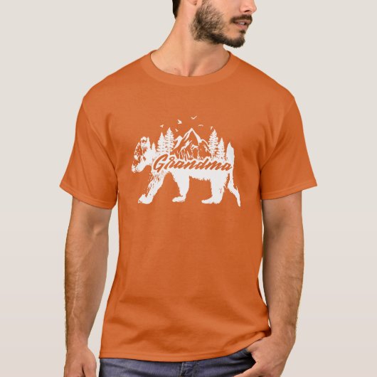 おばあちゃんグマのステッカー家族おそろいコーデ 野生 Tシャツ (正面)