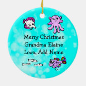 おばあちゃんサメ家族クリスマスオーナメント セラミックオーナメント (裏面)