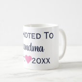 おばあちゃんネービー&ピンクマグに昇進 コーヒーマグカップ (正面右)