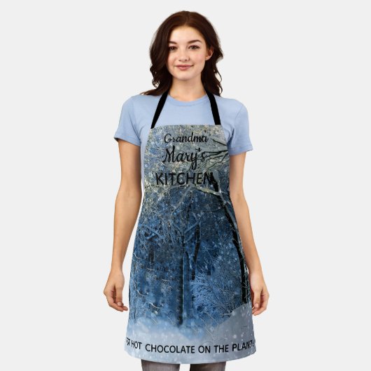 おばあちゃんパーソナライズされたの冬のワンダーランド エプロン (着用した状態)
