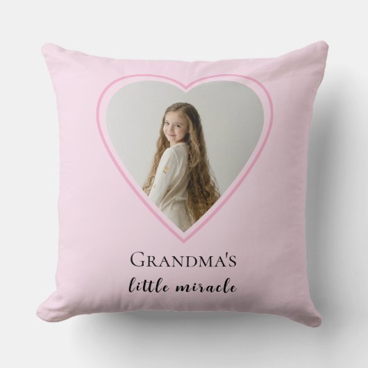 おばあちゃんパーソナライズされたの小さな奇跡のハート写真 クッション (正面)