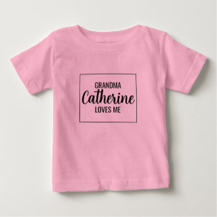 おばあちゃんパーソナライズされたは孫が大好き ベビーTシャツ