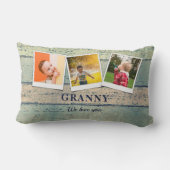 おばあちゃんパーソナライズされた孫3フォトコラージュ ランバークッション (裏面)